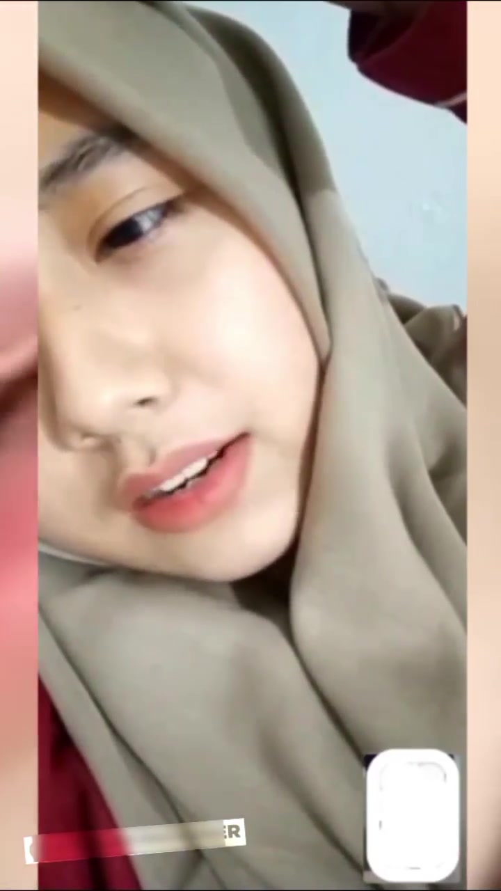 vcs sama cewek jilbab kerudung cantik putih bugil colmek
