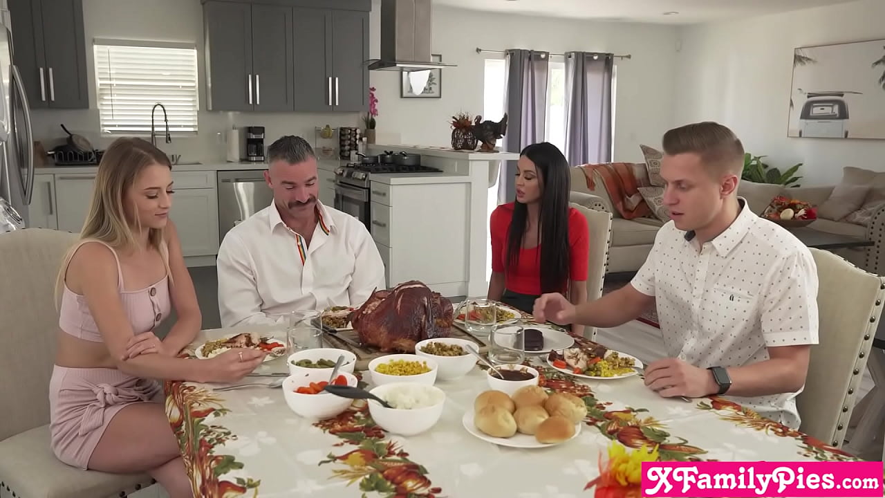 Swap family went full horny during Thanksgiving dinner and they had group sex kfvfkmbb220