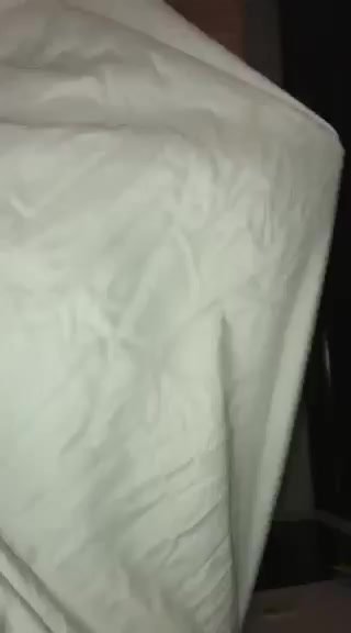 Cewek Jilbab Ngentot Tanpa Ampun di Bawah Meja
