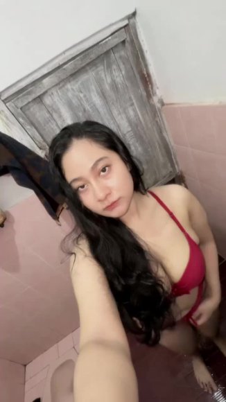 Tante Bohay Colmek Brutal di Kamar Mandi