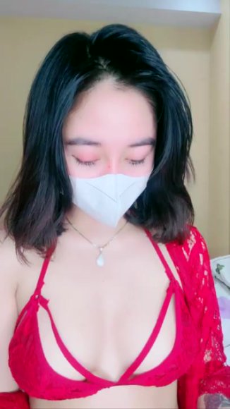 Cewek Jilbab Ngentot Tanpa Ampun di Ruang Tamu