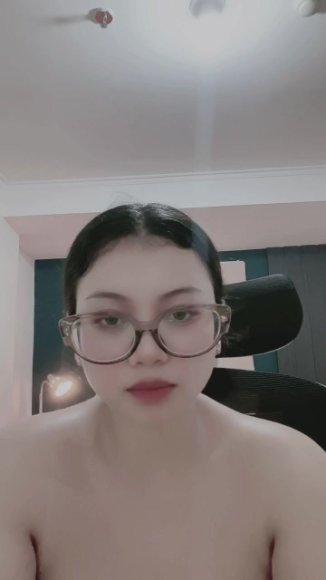 Cewek Genit Minta Dientot Keras di Kamar Kos