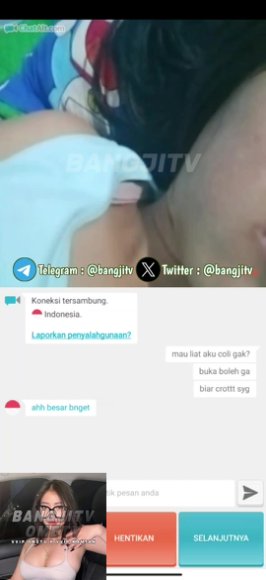 Janda Sange Main Jari Sambil Desah di Sofa