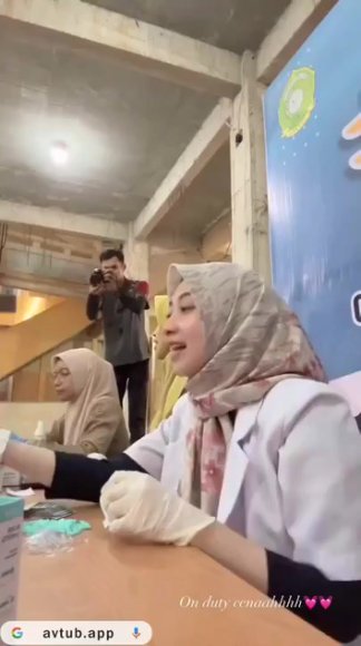 Siswi Nakal Ngewe Bareng Pacar di Dapur