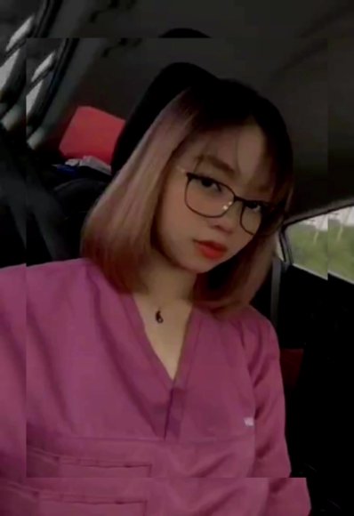 Tante Bohay Ngulum Kontol di Ruang Tamu