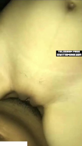 Janda Sange Ngentot Tanpa Ampun di Meja Belajar