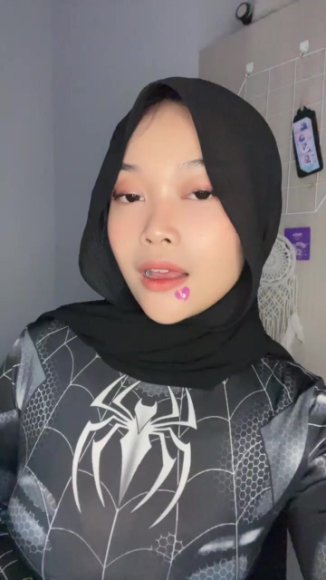 Tante Bohay Ngewe Bareng Pacar di Balkon