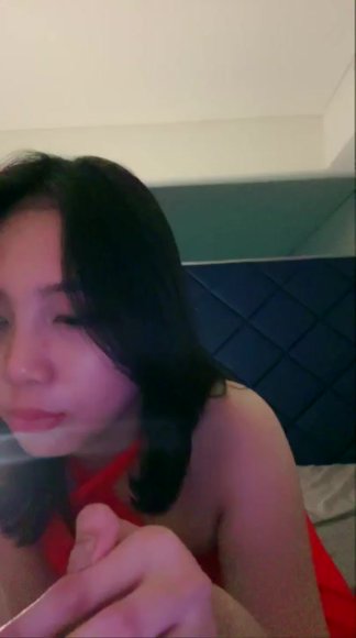 Mbak Binal Main Dildo di Kamar di Ruang Tamu
