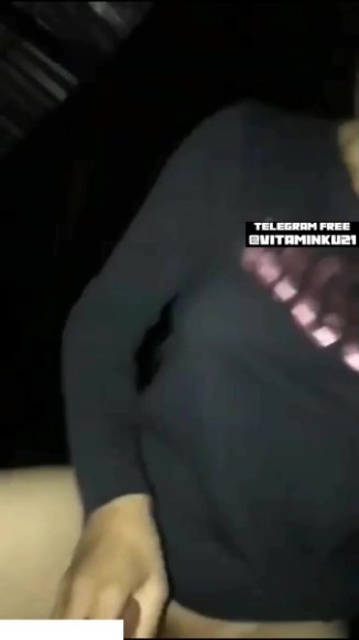 Tante Montok Ngulum Kontol di Toilet Sekolah