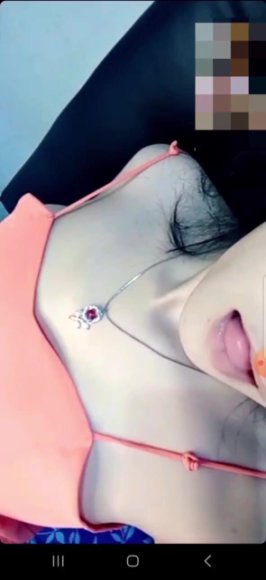 Siswi Nakal Sange Berat Langsung Ngewe di Dapur