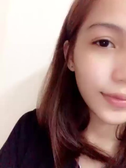 Cewek SMA Main Dildo di Kamar di Ruang Tamu