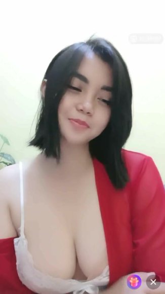 Tante Bohay Dientot dari Belakang di Bawah Meja