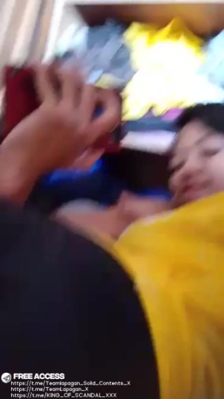 Cewek Genit Ngentot Tanpa Ampun di Toilet Sekolah