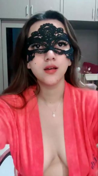 Janda Sange Sange Berat Langsung Ngewe di Kamar Kos