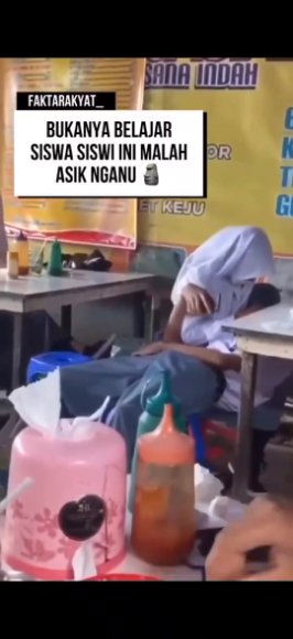 Siswi Nakal Ngewe Bareng Pacar di Dapur