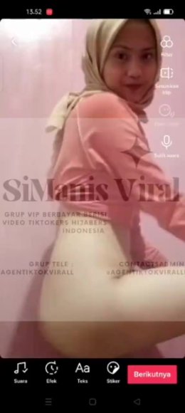 ABG Main Dildo di Kamar di Kamar Mandi